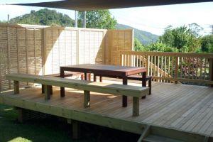 timber deck and privacy screening