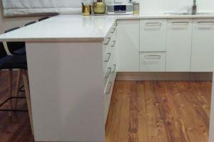 island bench top rimu flooring