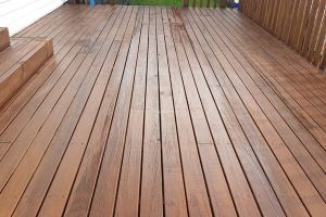 deck restaining